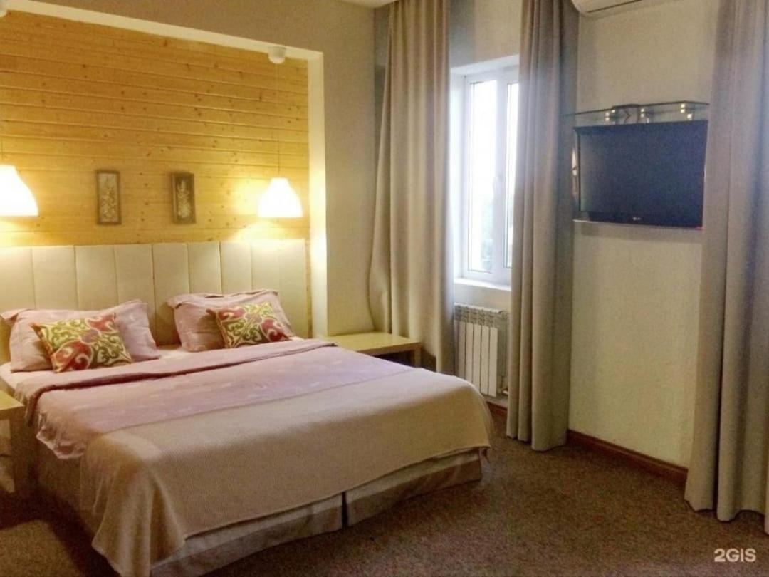 Strelets Otel Bişkek Dış mekan fotoğraf